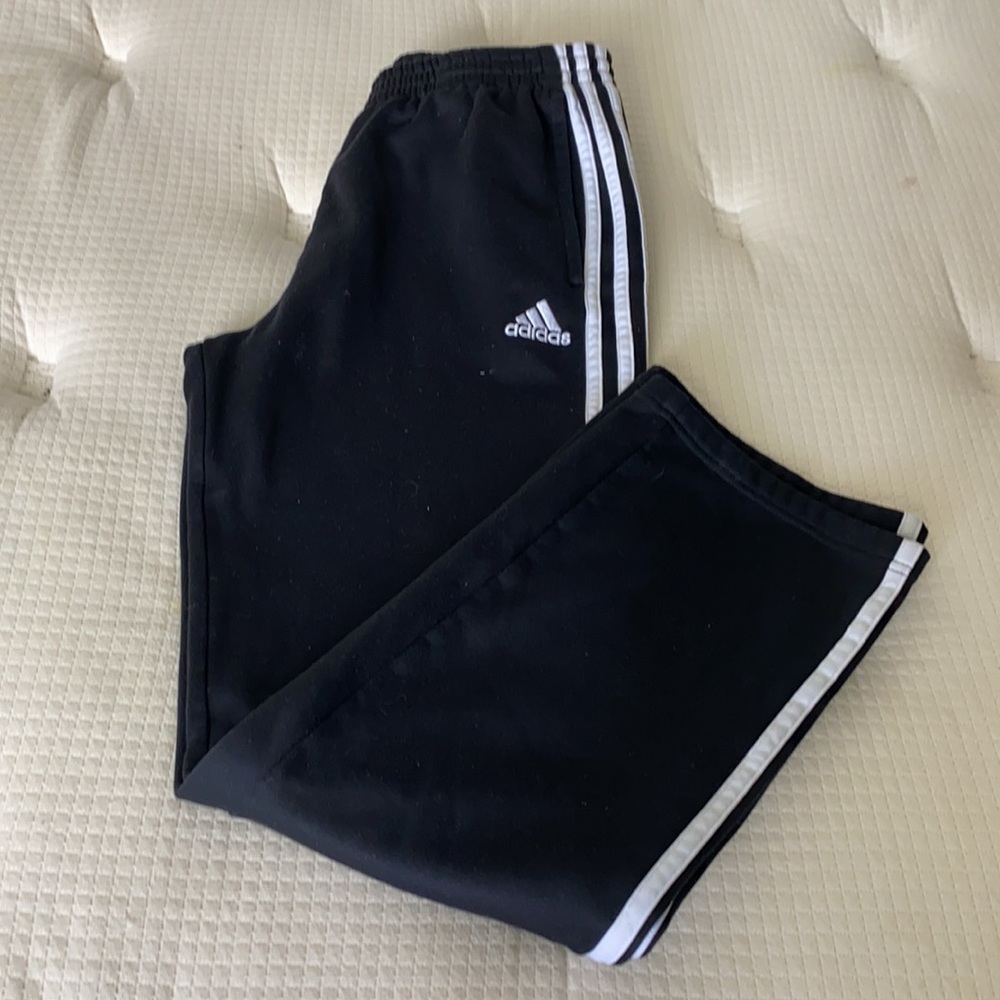 ✅Boys Youth Adidas Sweatpants Size XL - Picture 3 of 8